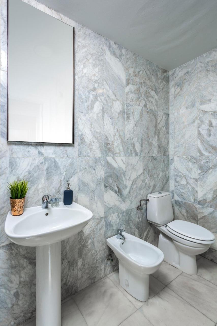 Lux Home - Sierpes Terrace Σεβίλλη Εξωτερικό φωτογραφία
